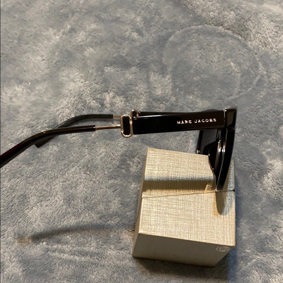 Marc Jacobs sunglasses - Picture 2 of 3